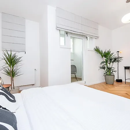 Appartement Bright Designer With 2br, 2ba And Free Parking *