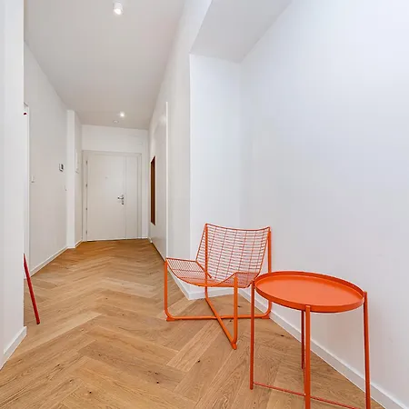 Appartement Bright Designer With 2br, 2ba And Free Parking *